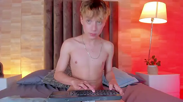 Isaac Grey online show from 17, 3, 2026