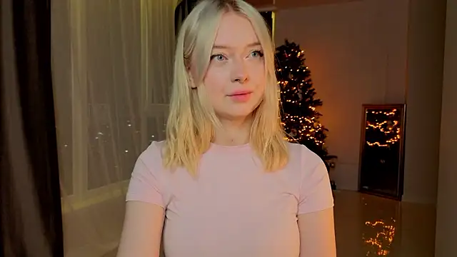 Snapshot of ChristinBland chatting on 28, 2, 2026 ChristinBland online show from 28, 2, 2026