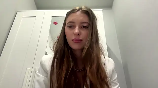 selena favn online show from 24, 3, 2026