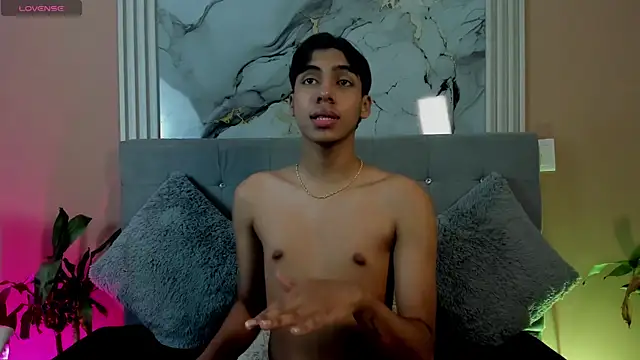 Eros Lux online show from 15, 4, 2026