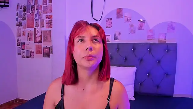 Snapshot of violeta_blaze1 chatting on 19, 7, 2026 violeta blaze1 online show from 19, 7, 2026