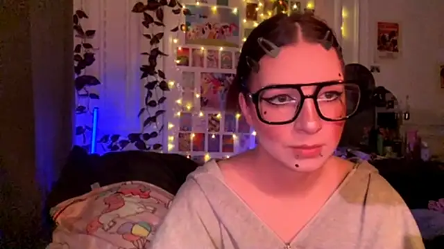 moonvampiq online show from 25, 2, 2026