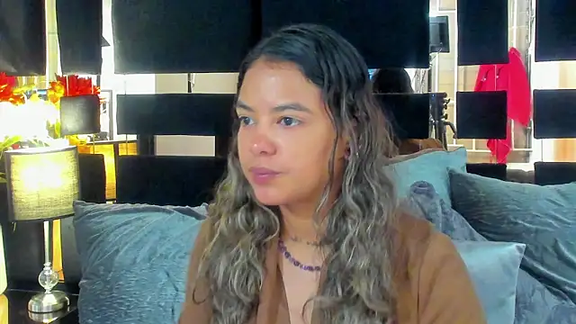 dulce lyraa1 online show from 25, 2, 2026