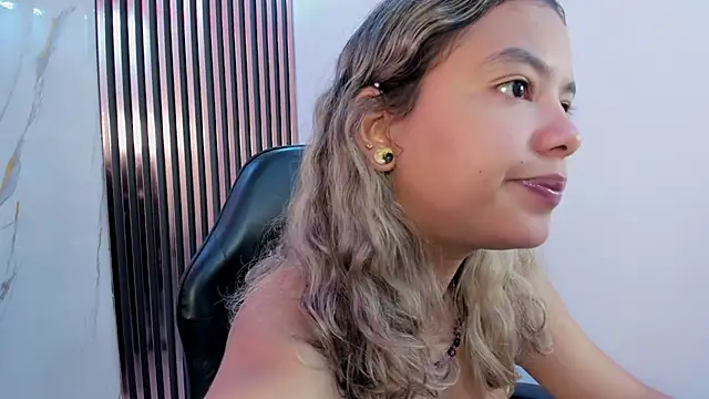 dulce lyraa1 online show from 26, 7, 2026