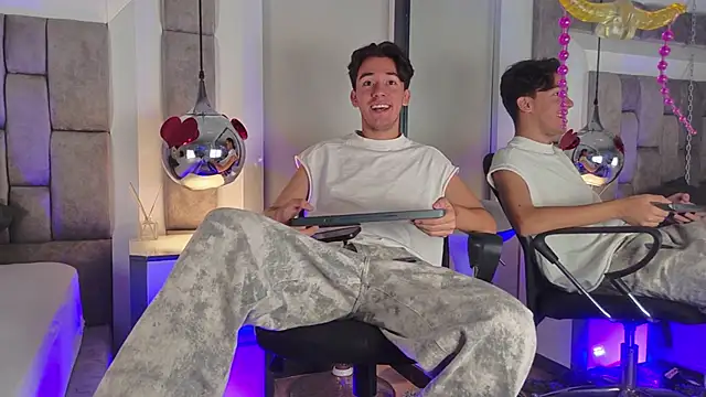 Austin Reedss online show from 5, 4, 2026