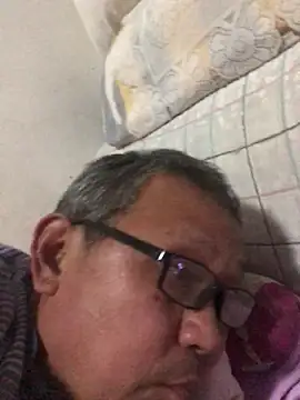 Snapshot of yaocaobi8 chatting on 3, 4, 2026 yaocaobi8 online show from 3, 4, 2026