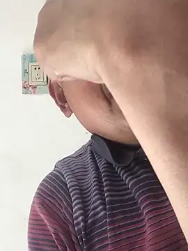 Snapshot of yaocaobi8 chatting on 15, 4, 2026 yaocaobi8 online show from 15, 4, 2026