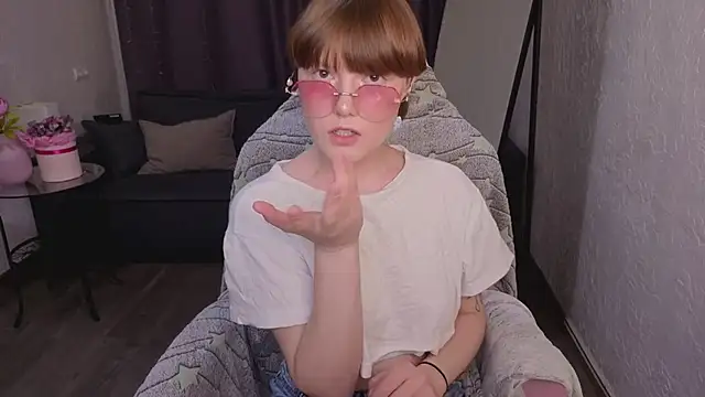  DreamLuna1  online show from 30, 3, 2026