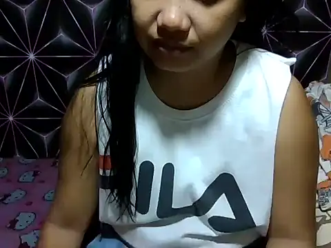 Snapshot of Flowerbebe chatting on 9, 4, 2026 Flowerbebe online show from 9, 4, 2026