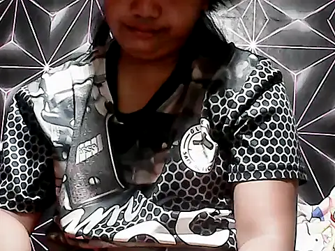 Snapshot of Flowerbebe chatting on 6, 6, 2026 Flowerbebe online show from 6, 6, 2026