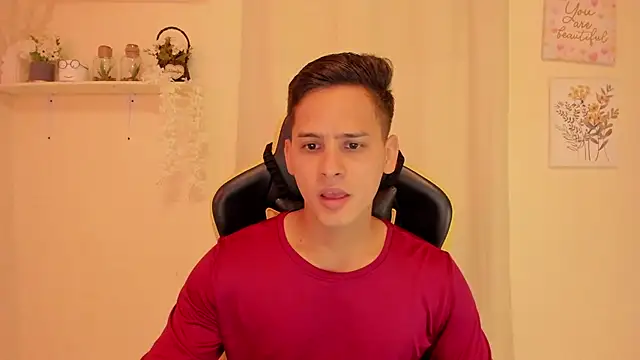 sexy andres01 online show from 14, 4, 2026