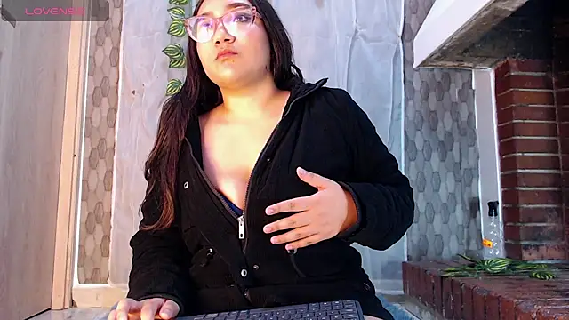 anyela donecm online show from 19, 3, 2026