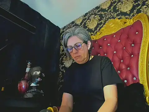 Hades Lyra online show from 14, 3, 2026