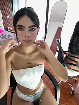 kitty rousse01 online show from 14, 4, 2026