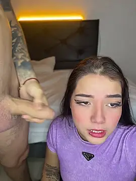 sarah and taylor online show from 19, 4, 2026