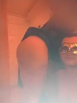 SHARLOTYJUANSTEVAN online show from 2, 3, 2026