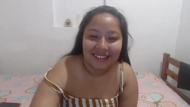 Snapshot of Assly_Love chatting on 15, 4, 2026 Assly Love online show from 15, 4, 2026