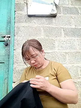 lyly sexx online show from 3, 3, 2026