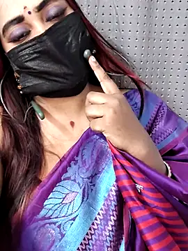 Cutie Nila online show from 8, 6, 2026