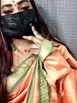Cutie Nila online show from 9, 6, 2026