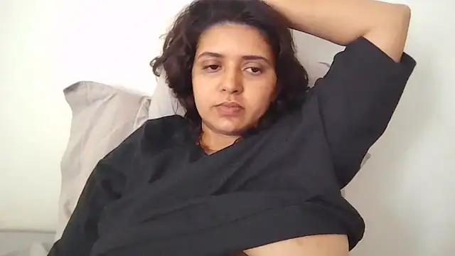 Snapshot of midsize_94 chatting on 15, 3, 2026 midsize 94 online show from 15, 3, 2026