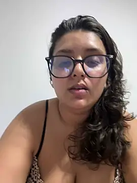 Snapshot of midsize_94 chatting on 3, 4, 2026 midsize 94 online show from 3, 4, 2026