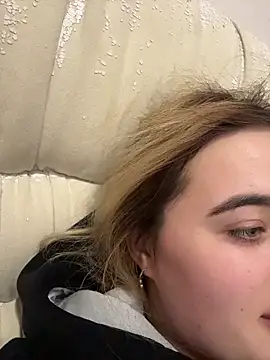 TiffanyCouture online show from 28, 2, 2026