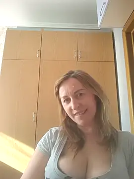 ChristinaYork online show from 13, 4, 2026