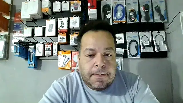 UrsoBissexualPauGrosso online show from 17, 4, 2026