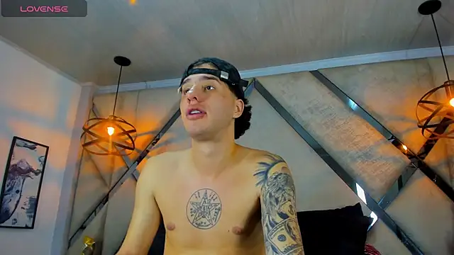 EXCLUSIVE8 online show from 13, 3, 2026