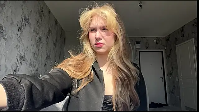 ShariLappas online show from 19, 3, 2026