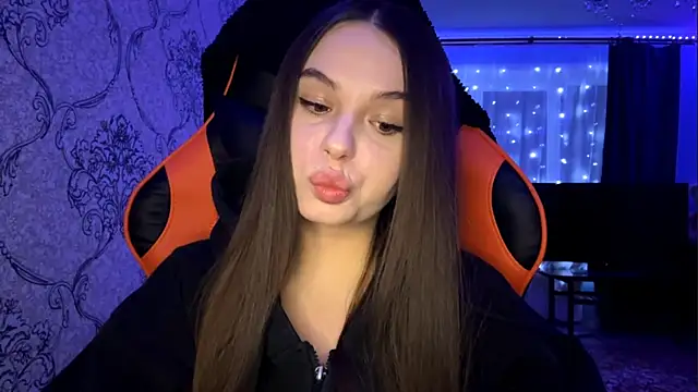 AkikoAnkrom online show from 26, 2, 2026