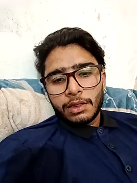 Snapshot of CoralN chatting on 7, 4, 2026 CoralN online show from 7, 4, 2026