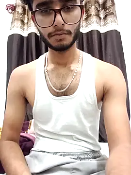 Snapshot of CoralN chatting on 15, 4, 2026 CoralN online show from 15, 4, 2026