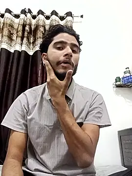 Snapshot of CoralN chatting on 18, 4, 2026 CoralN online show from 18, 4, 2026