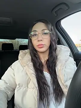 Snapshot of Bunny_Lush chatting on 9, 4, 2026 Bunny Lush online show from 9, 4, 2026