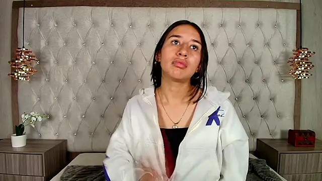 Snapshot of LilyRossi_ chatting on 22, 5, 2026 LilyRossi online show from 22, 5, 2026