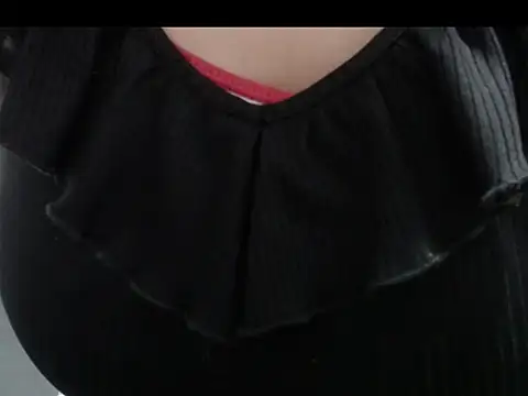 Snapshot of thalia_perveertt chatting on 19, 4, 2026 thalia perveertt online show from 19, 4, 2026