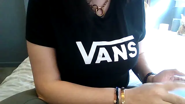 StaceyXOXO online show from 15, 3, 2026