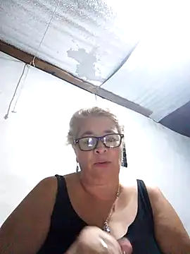 momismilf544 online show from 11, 4, 2026