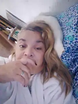 momismilf544 online show from 27, 4, 2026