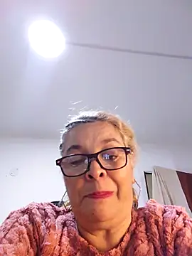 momismilf544 online show from 30, 4, 2026
