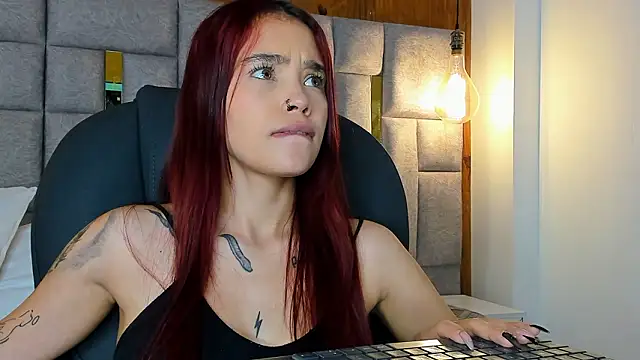 camilaa smith  online show from 27, 2, 2026