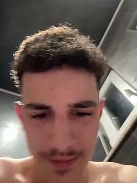 KillianLau26510 online show from 24, 3, 2026