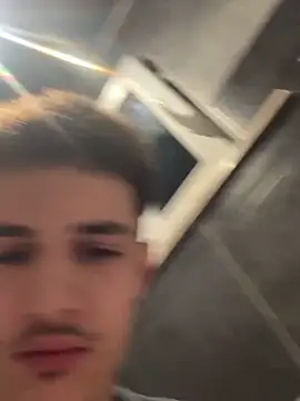 KillianLau26510 online show from 9, 4, 2026