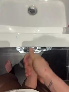 KillianLau26510 online show from 10, 4, 2026