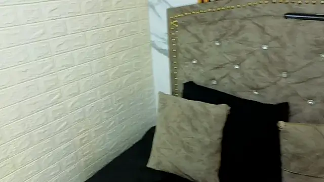 ElisVega online show from 6, 4, 2026