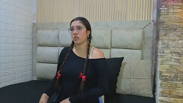 ElisVega online show from 14, 4, 2026