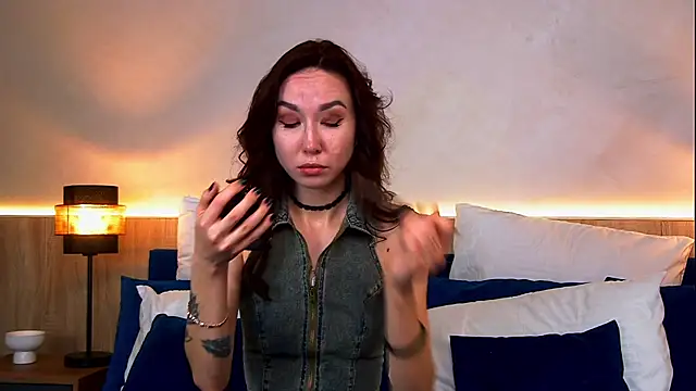 EmilyGray   online show from 2, 6, 2026