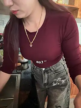 Junyy k2 online show from 26, 3, 2026